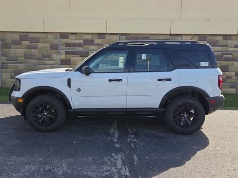 New 2026 Ford Bronco Sport Outer Banks w/ Sasquatch Outer Banks Package AWD/4WD image 10