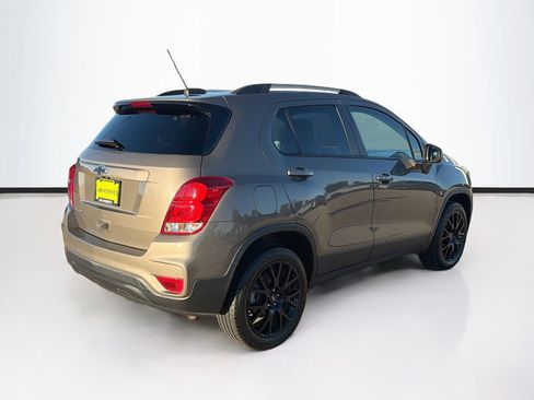 Used 2022 Chevrolet Trax LT w/ Sport Edition AWD/4WD image 4