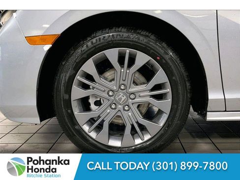 New 2026 Honda Odyssey Touring image 16