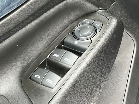 Used 2022 Chevrolet Equinox LT w/ LPO, Floor Liner Package image 13