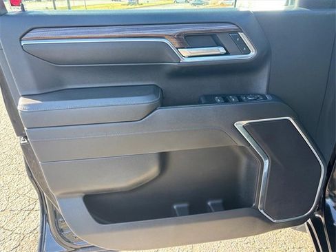 Used 2023 Chevrolet Silverado 1500 LT w/ Protection Package image 8