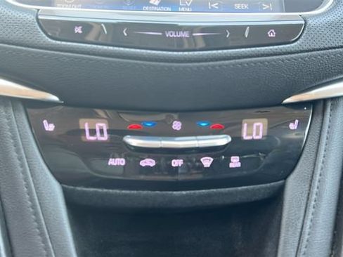 Used 2019 Cadillac XT5 Luxury AWD/4WD image 33
