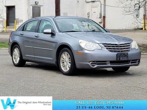 Used 2007 Chrysler Sebring Touring image 1