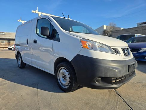 Used 2019 Nissan NV200 S image 11
