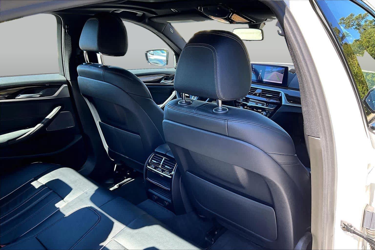 Used 2019 BMW 540i w/ M Sport Package RWD image 20