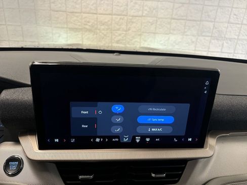 New 2026 Ford Explorer Active AWD/4WD image 28