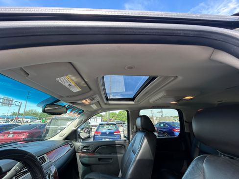 Used 2011 Chevrolet Suburban LTZ AWD/4WD image 13