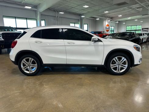 Used 2019 Mercedes-Benz GLA 250 4MATIC image 9