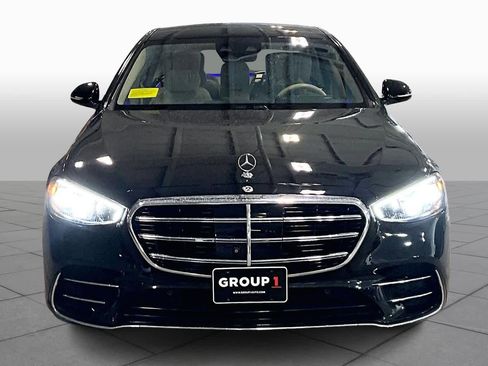 Used 2022 Mercedes-Benz S 580 4MATIC Sedan image 4