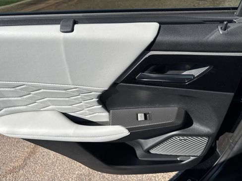 New 2026 Mitsubishi Outlander SEL FWD image 30