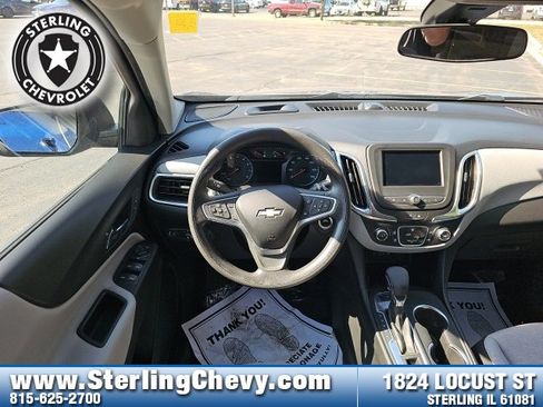 Used 2022 Chevrolet Equinox LS image 26