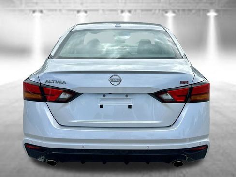 Certified 2025 Nissan Altima 2.5 SR FWD image 8