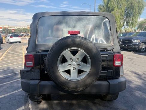 Used 2015 Jeep Wrangler Sport w/ Quick Order Package 24S AWD/4WD image 4
