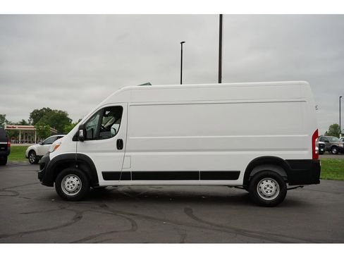 Used 2023 RAM ProMaster 2500 image 6