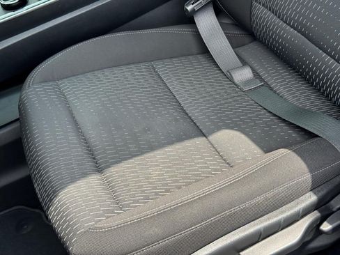 Used 2026 Chevrolet Equinox LT AWD/4WD image 28