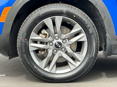 Used 2021 Kia Seltos LX AWD/4WD image 25