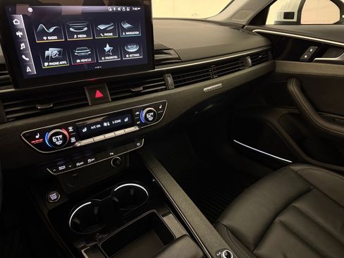 Used 2022 Audi A4 2.0T Premium Plus w/ Premium Plus Package AWD/4WD image 24