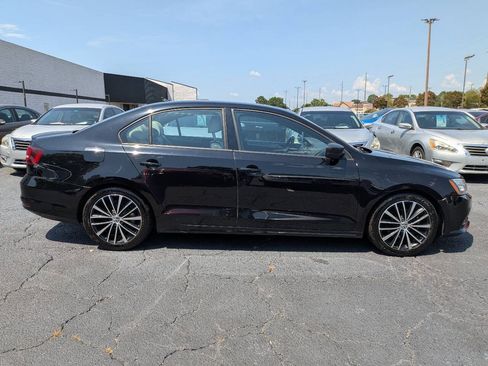 Used 2016 Volkswagen Jetta Sport w/ Lighting Package FWD image 24