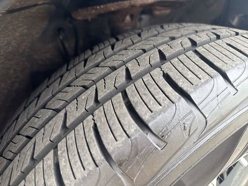 Used 2018 Toyota RAV4 XLE image 52