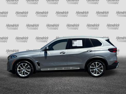 Used 2024 BMW X5 xDrive50e w/ Premium Package AWD/4WD image 8