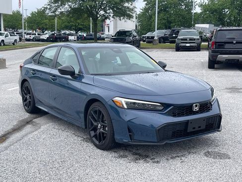 Used 2026 Honda Civic Sport image 3