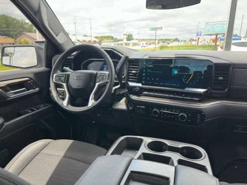 Used 2024 Chevrolet Silverado 1500 RST w/ Protection Package AWD/4WD image 13