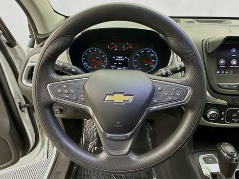 Used 2020 Chevrolet Equinox LS w/ LS Convenience Package image 11