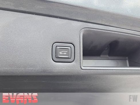 Used 2019 GMC Terrain SLT w/ Preferred Package FWD image 33