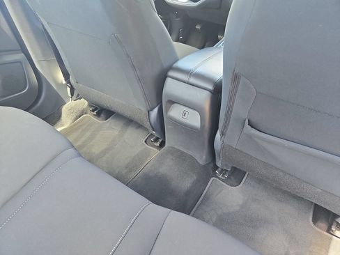 Used 2024 Nissan Sentra SV FWD image 11