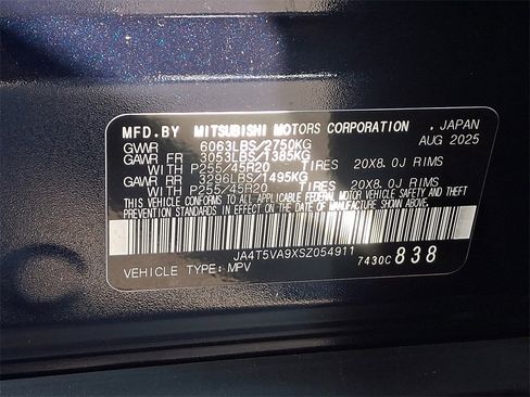 New 2025 Mitsubishi Outlander SE image 12