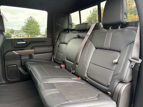 Used 2022 Chevrolet Silverado 3500 High Country w/ Z71 Off-Road Package AWD/4WD image 9