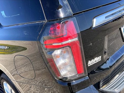 Used 2023 Chevrolet Tahoe High Country AWD/4WD image 23