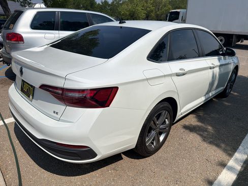 Used 2022 Volkswagen Jetta SE FWD image 14