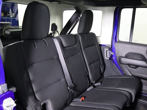 Used 2020 Jeep Wrangler Unlimited Sahara w/ LED Lighting Group image 25