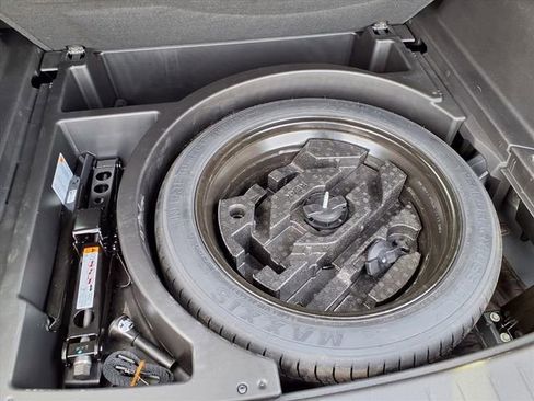 Used 2025 Chevrolet Blazer LT image 73