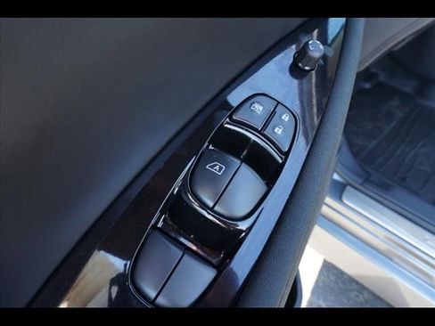 Used 2023 Nissan Leaf SV Plus image 15