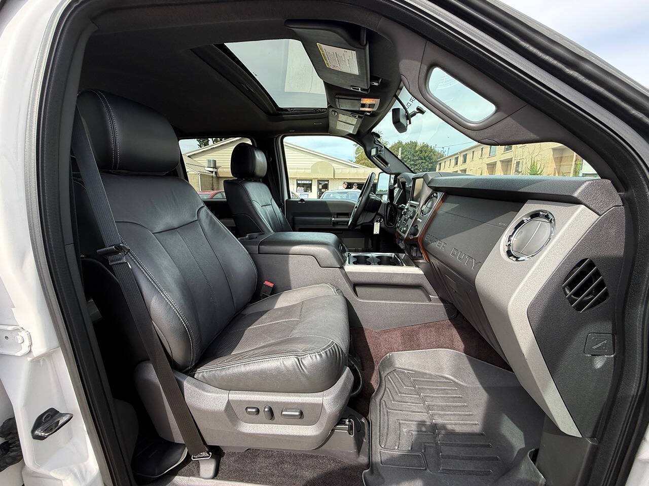 Used 2015 Ford F350 Lariat w/ Lariat Ultimate Package AWD/4WD image 9