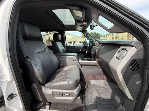 Used 2015 Ford F350 Lariat w/ Lariat Ultimate Package AWD/4WD image 9