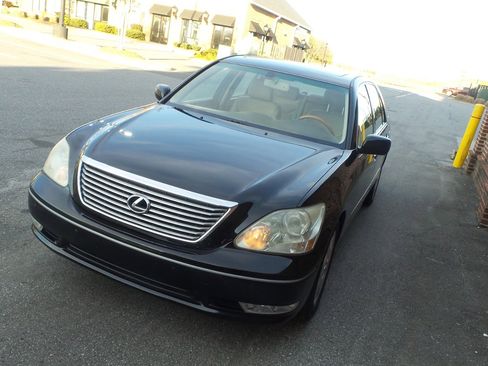 Used 2004 Lexus LS 430 image 22