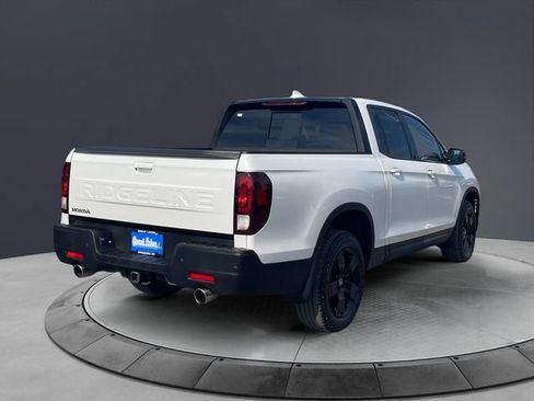 Certified 2024 Honda Ridgeline Black Edition image 5