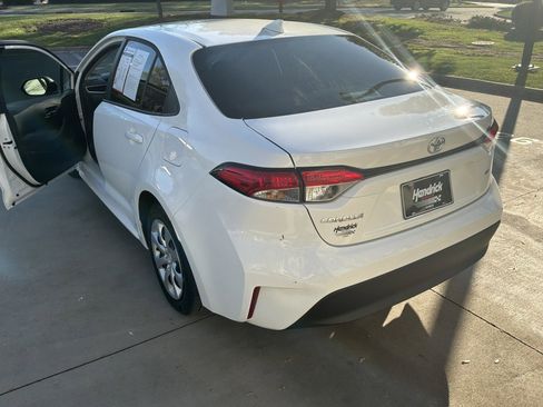 Used 2026 Toyota Corolla LE image 34