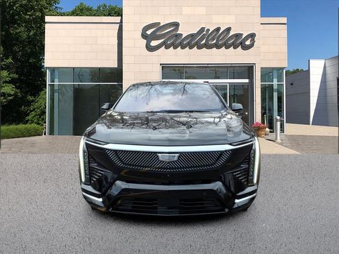 New 2026 Cadillac Optiq Luxury 1 image 8