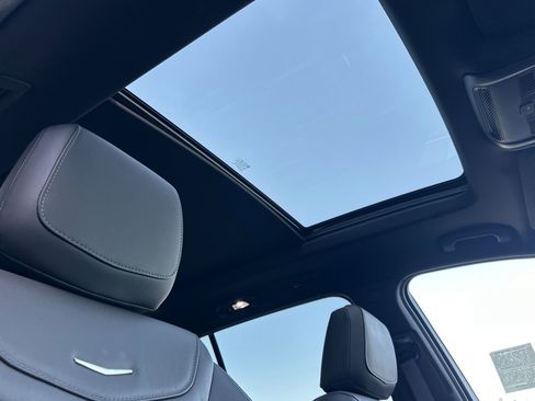 Certified 2024 Cadillac XT6 Premium Luxury image 18