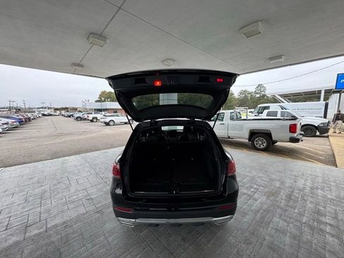 Used 2022 Mercedes-Benz GLC 300 image 8