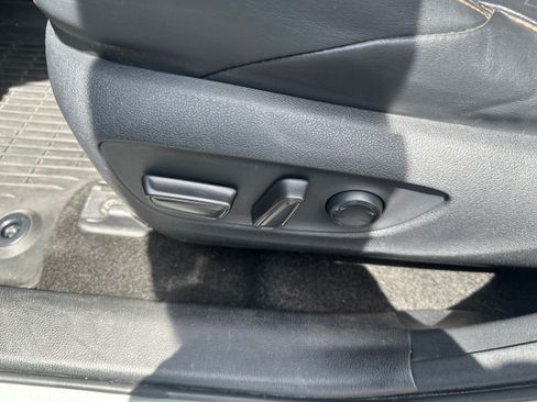Used 2020 Toyota RAV4 Adventure AWD/4WD image 19