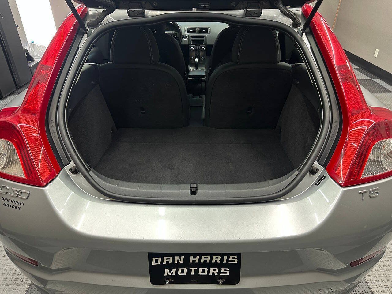 Used 2013 Volvo C30 T5 R-Design w/ Climate Pkg FWD image 29