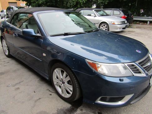 Used 2008 Saab 9-3 Aero w/ Touring Package FWD image 25