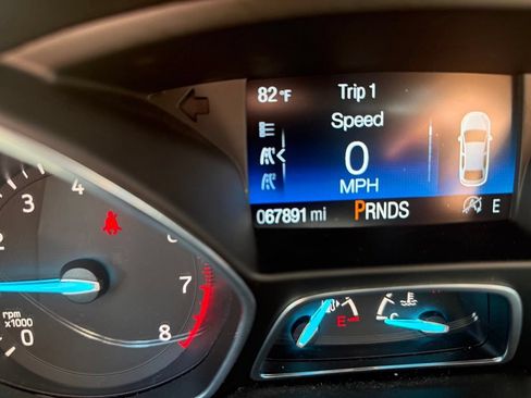 Used 2017 Ford Escape SE AWD/4WD image 19