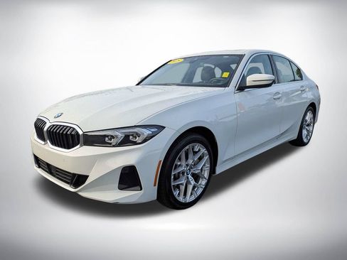 Used 2025 BMW 330i Sedan RWD image 8