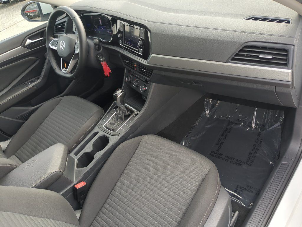 Certified 2024 Volkswagen Jetta S FWD image 10